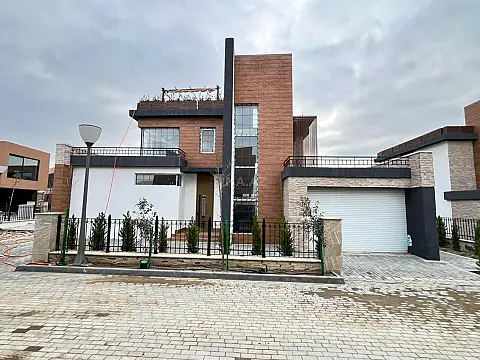 Satılır 8 otaqlı mənzil 523 m² — Bakı, Sea Breeze 8 otaq 523.00 m²