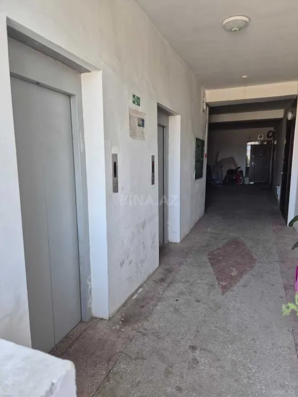 Satılır 2 otaqlı mənzil 81 m²