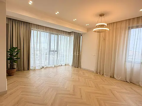Satılır 2 otaqlı mənzil 80 m² — Bakı, İnşaatçılar 2 otaq 80.00 m²