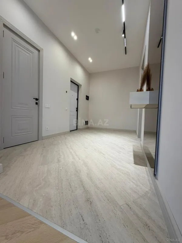 Satılır 2 otaqlı mənzil 80 m²