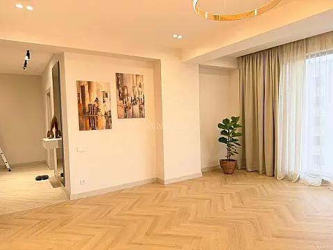 Satılır 2 otaqlı mənzil 80 m²