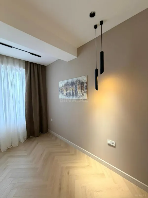 Satılır 2 otaqlı mənzil 80 m²