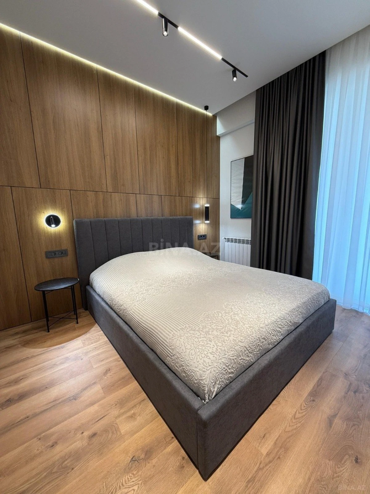 Kirayə verilir 2 otaqlı mənzil 67 m²