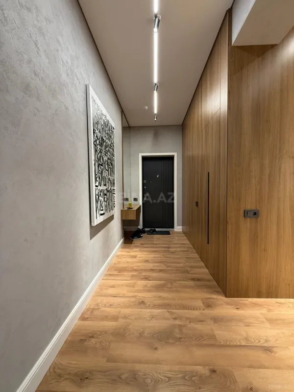 Kirayə verilir 2 otaqlı mənzil 67 m²