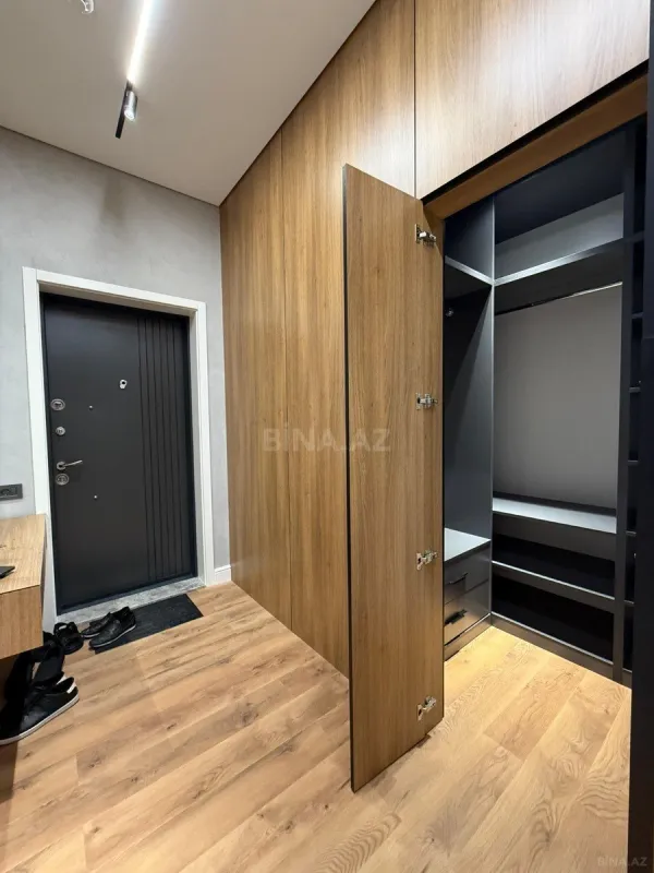 Kirayə verilir 2 otaqlı mənzil 67 m²