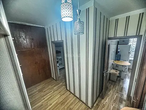 Satılır 3 otaqlı mənzil 60 m²