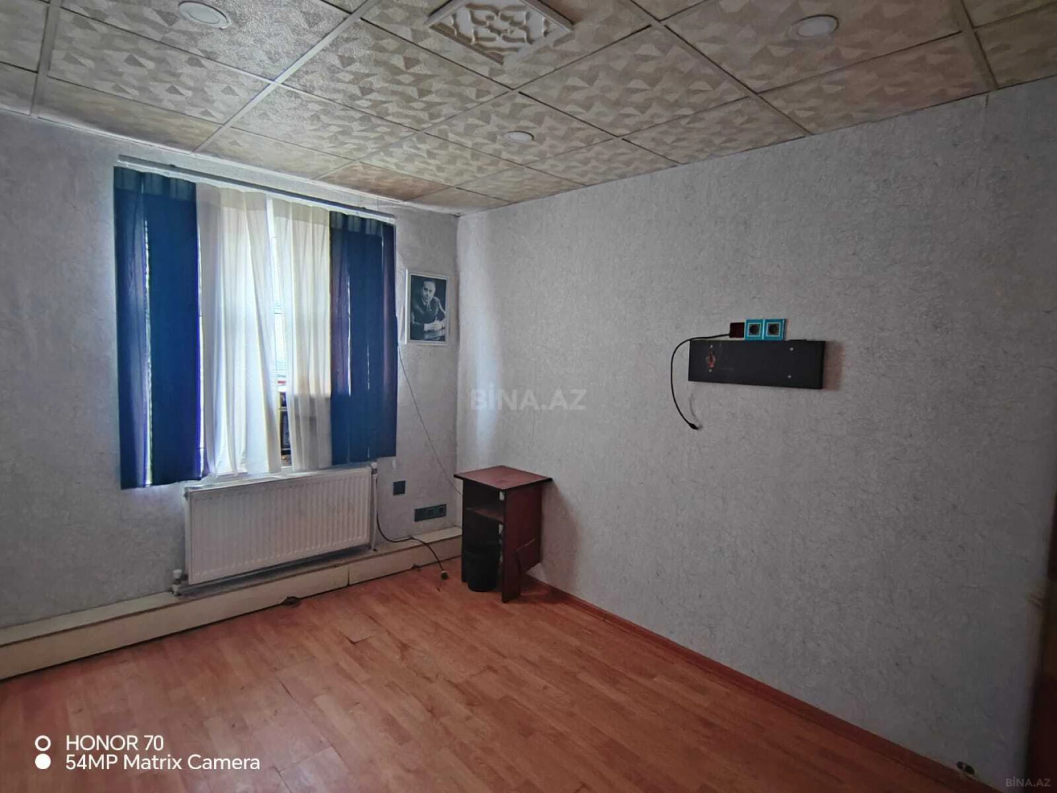 Kirayə verilir 10 otaqlı ofis 400 m²