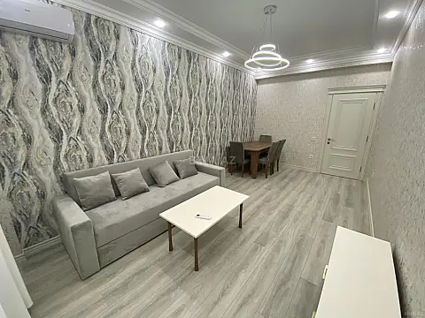 Kirayə verilir 2 otaqlı mənzil 100 m²