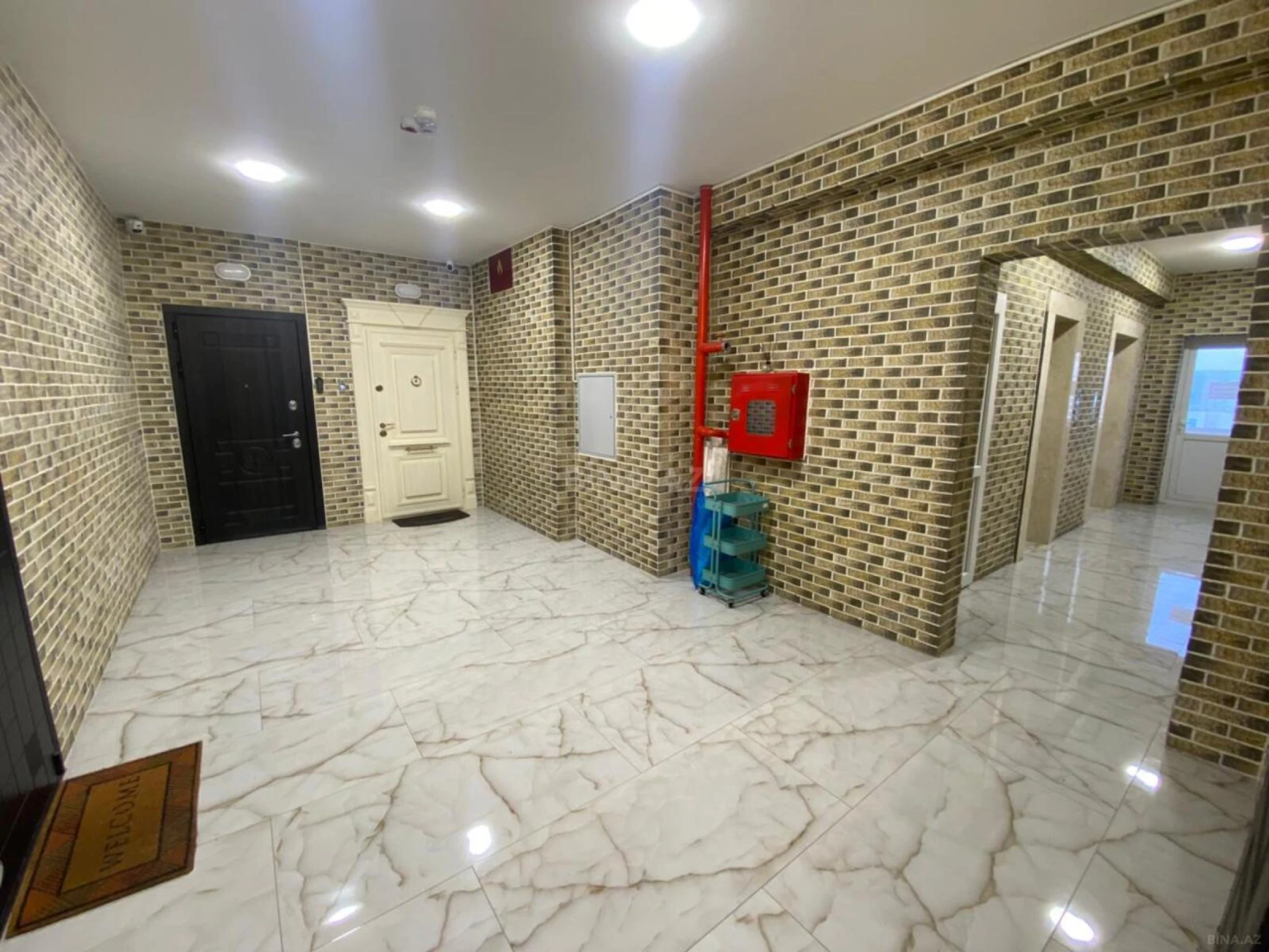 Kirayə verilir 2 otaqlı mənzil 100 m²