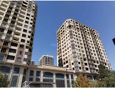 Satılır 3 otaqlı mənzil 164.4 m²