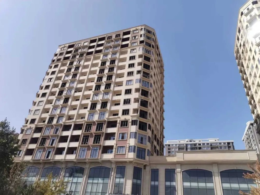 Satılır 3 otaqlı mənzil 164.4 m²