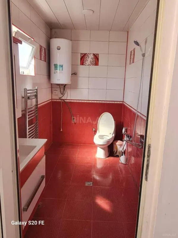 Satılır obyekt 180 m²