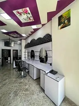 Satılır obyekt 180 m²