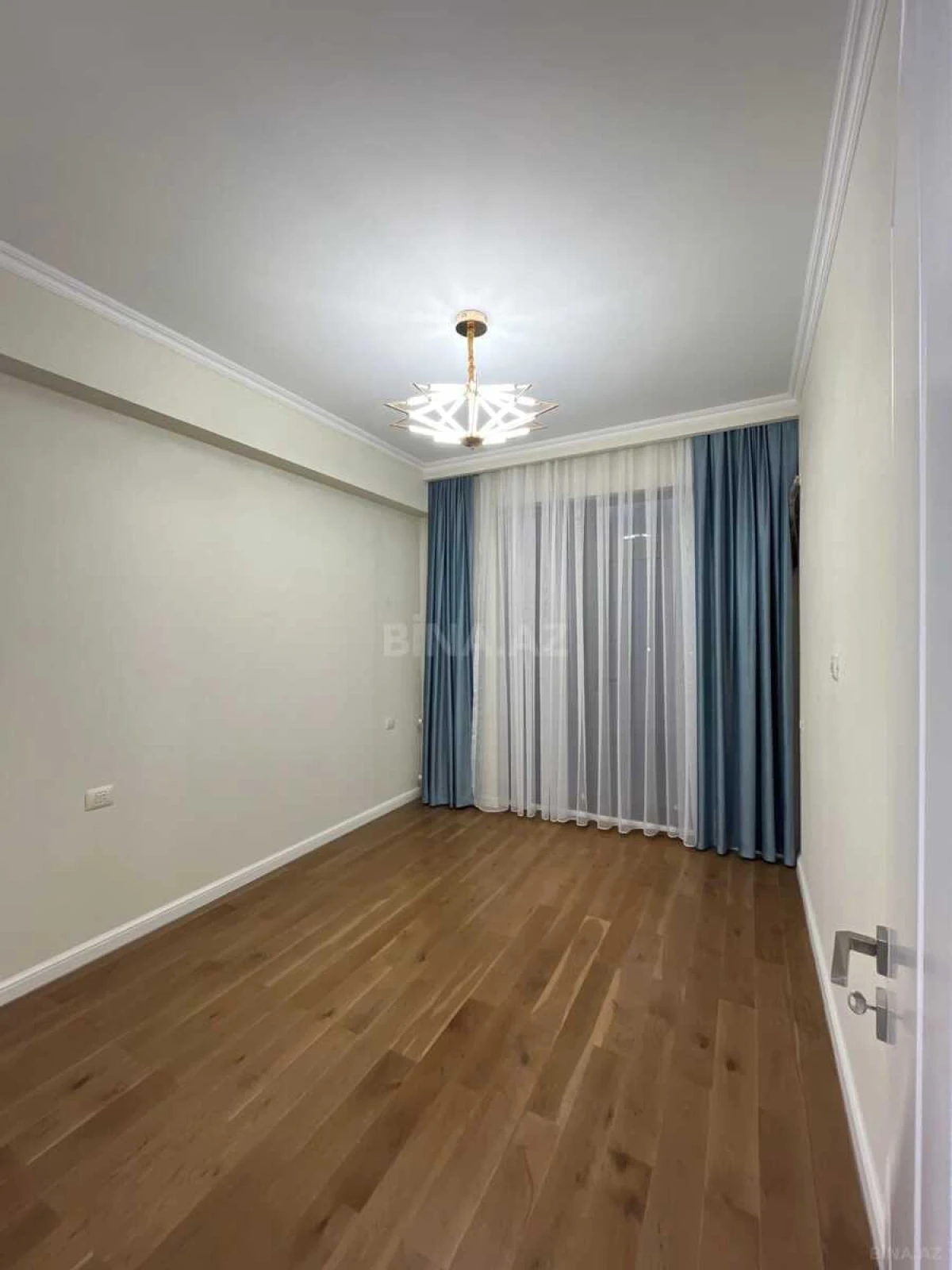 Satılır 2 otaqlı mənzil 52 m²