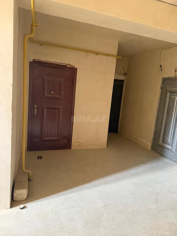 Satılır 2 otaqlı mənzil 83 m²