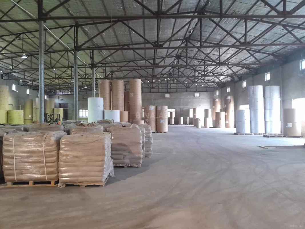 Kirayə verilir obyekt 1700 m²