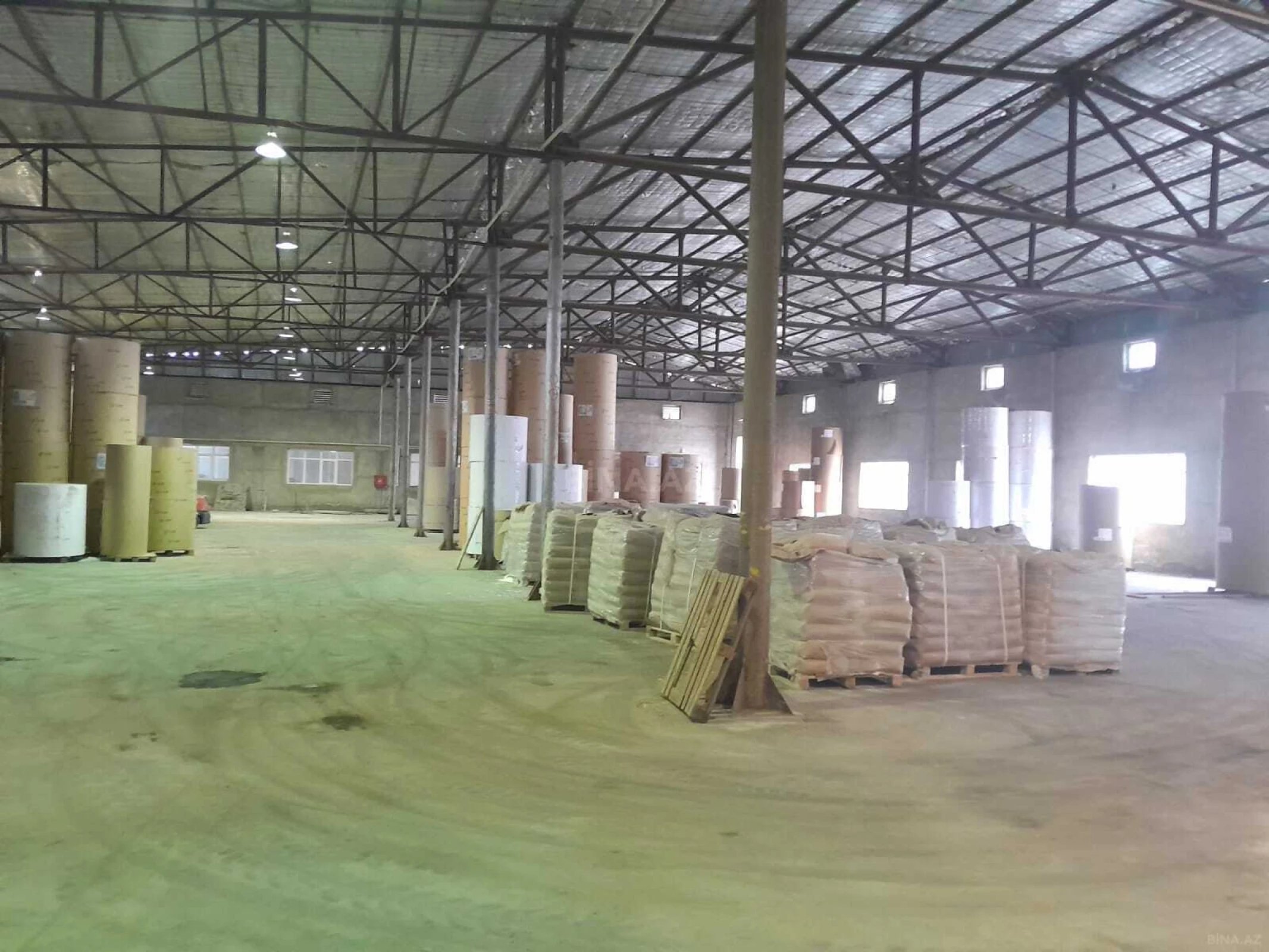 Kirayə verilir obyekt 1700 m²