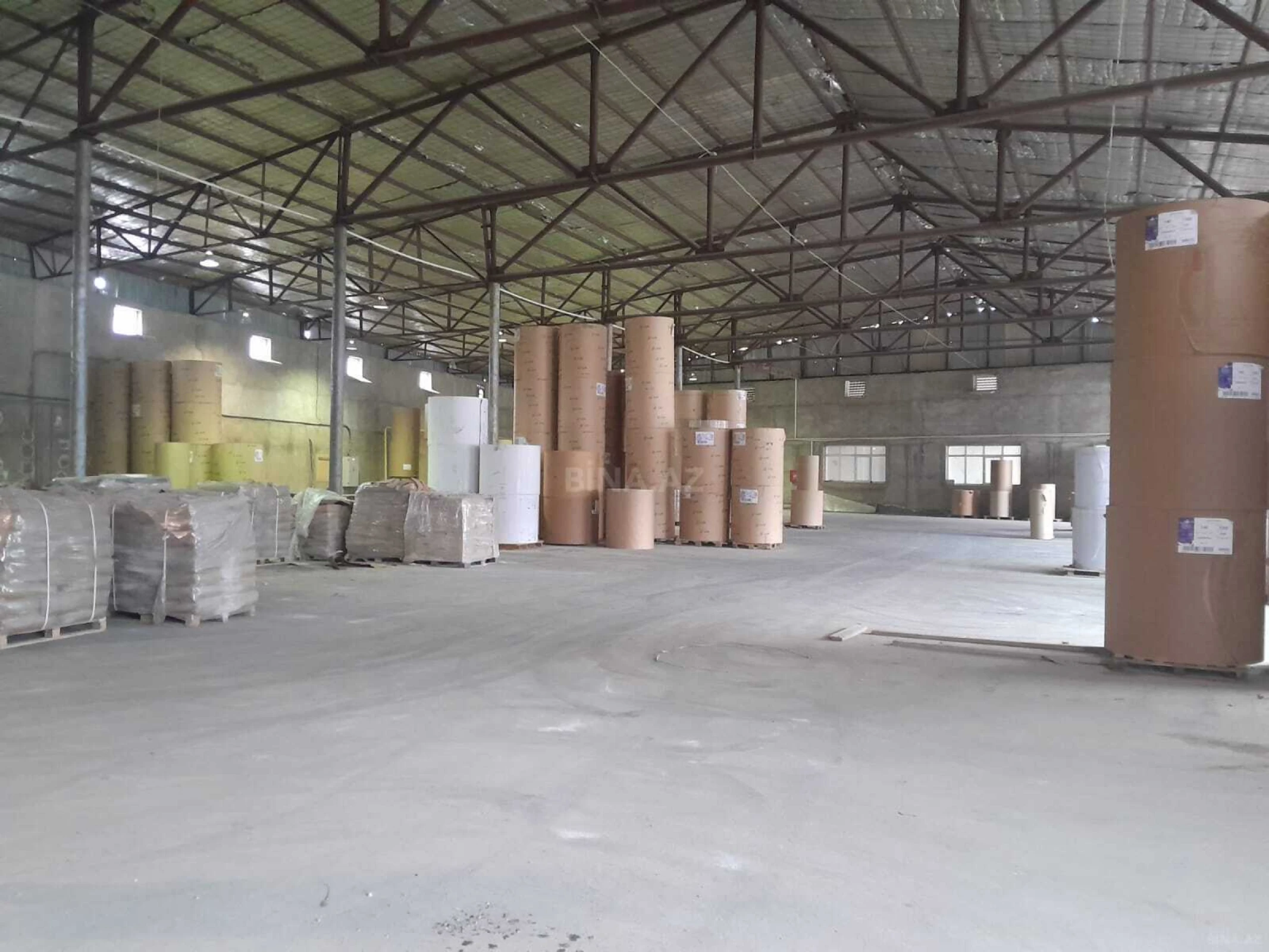 Kirayə verilir obyekt 1700 m²