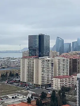 Satılır 2 otaqlı mənzil 68 m²