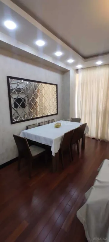 Kirayə verilir 3 otaqlı mənzil 130 m²