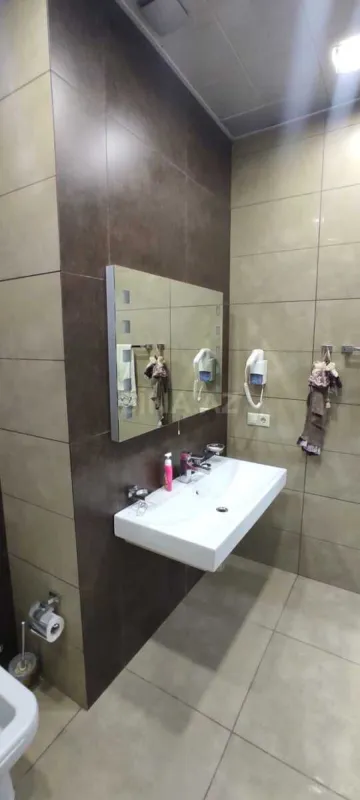 Kirayə verilir 3 otaqlı mənzil 130 m²