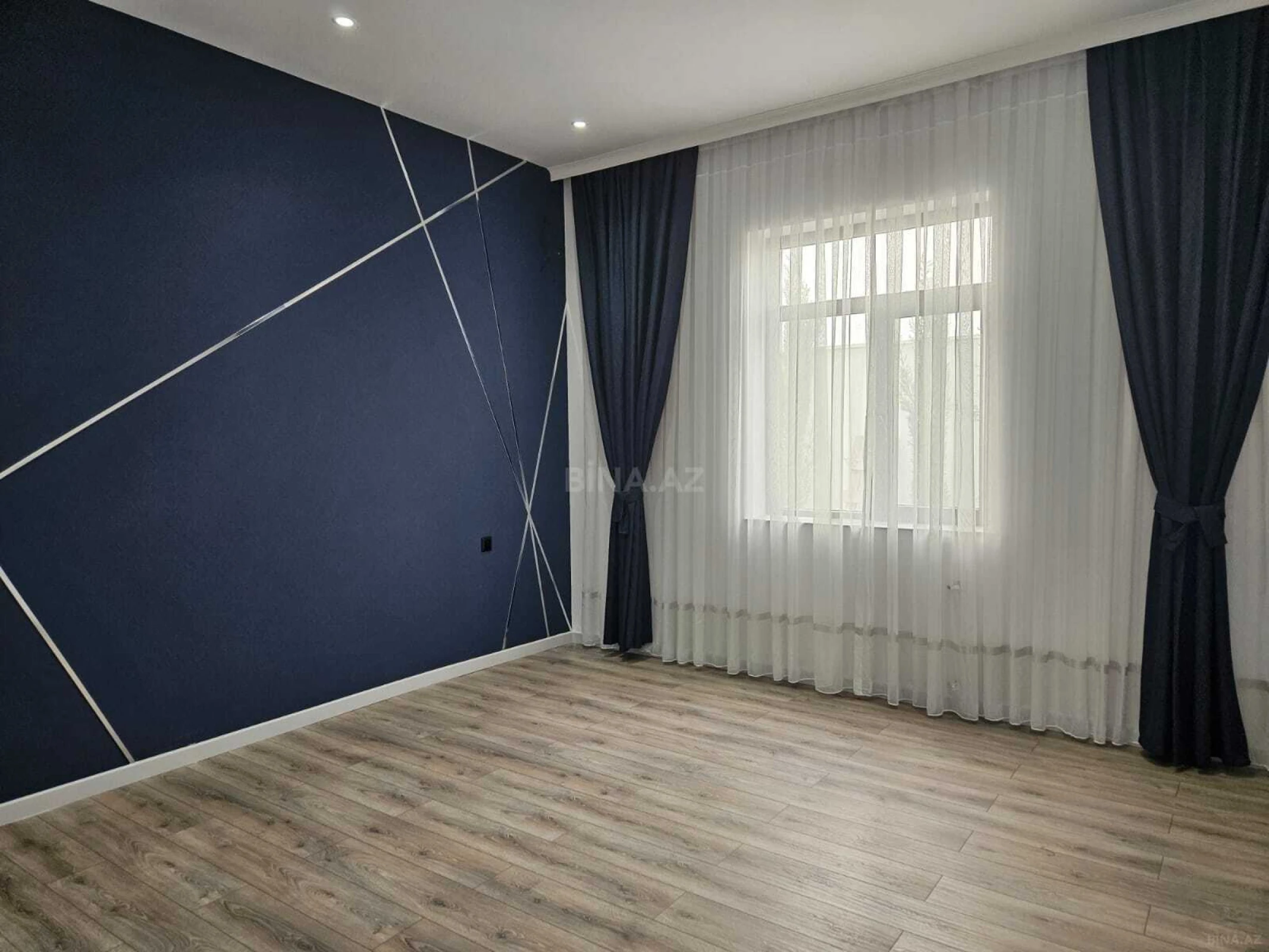 Satılır 4 otaqlı həyət evi 185 m²
