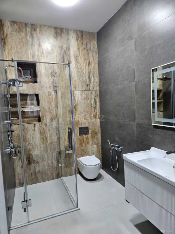 Satılır 4 otaqlı həyət evi 185 m²