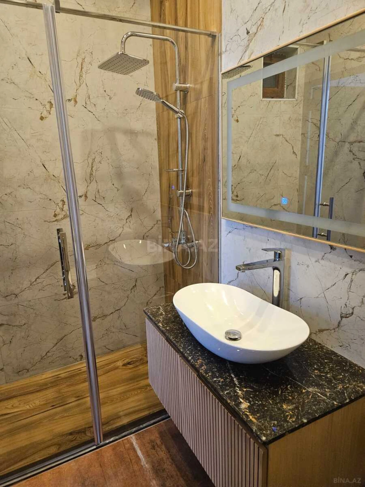 Satılır 4 otaqlı həyət evi 185 m²