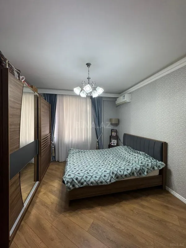 Satılır 2 otaqlı mənzil 96 m²