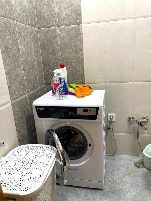 Satılır 2 otaqlı mənzil 140 m²