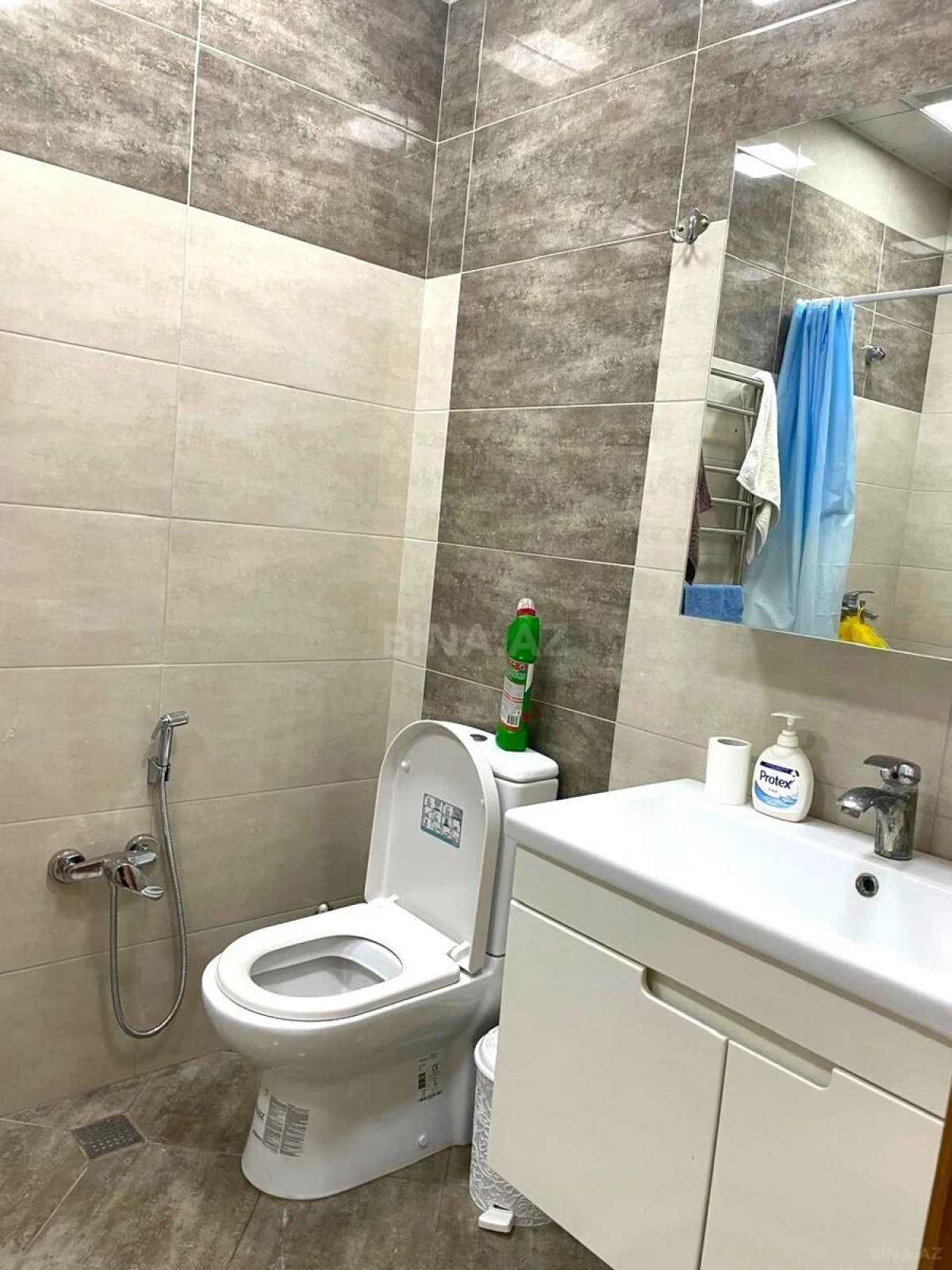 Satılır 2 otaqlı mənzil 140 m²