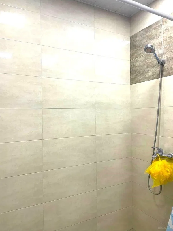 Satılır 2 otaqlı mənzil 140 m²