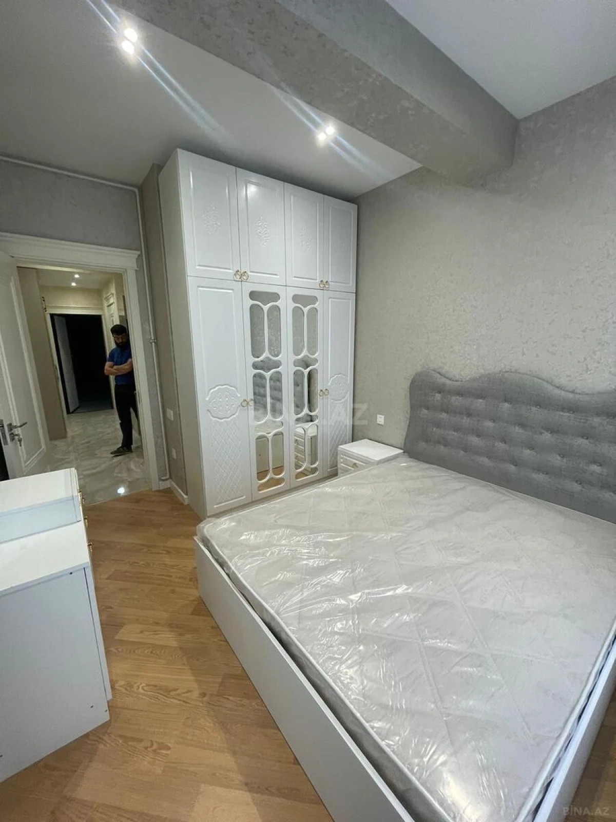 Kirayə verilir 2 otaqlı mənzil 60 m²