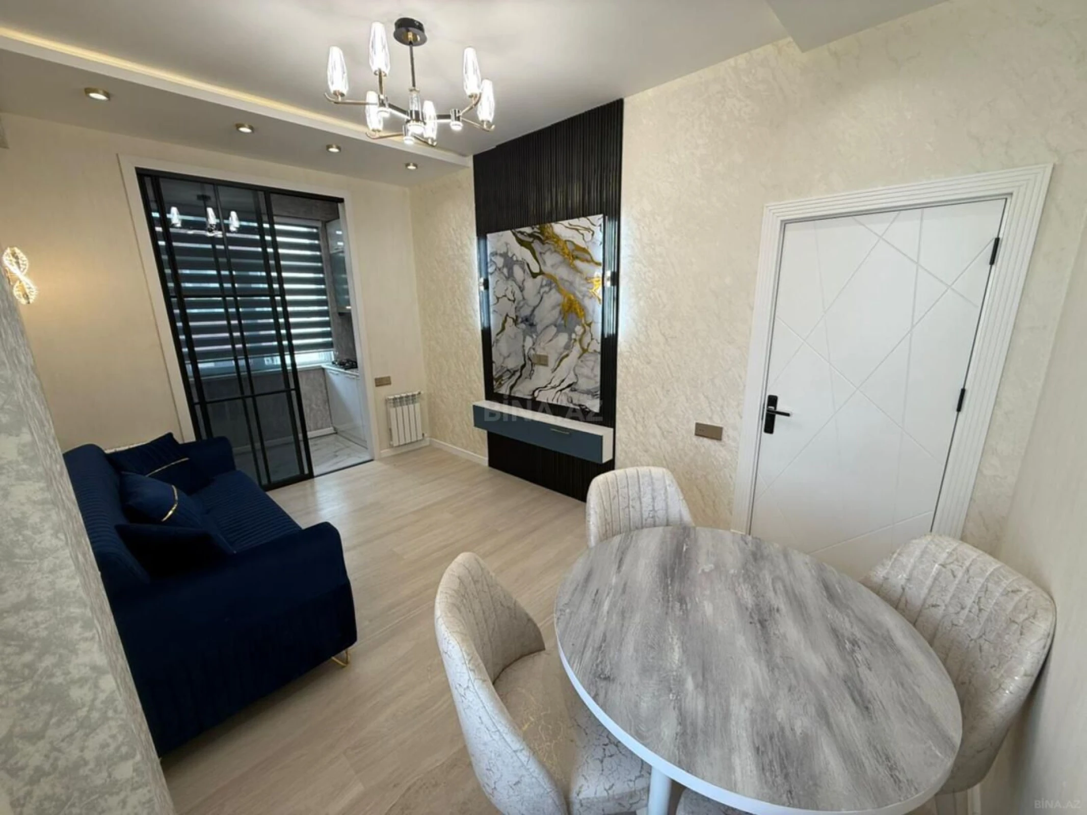 Satılır 2 otaqlı mənzil 62 m²