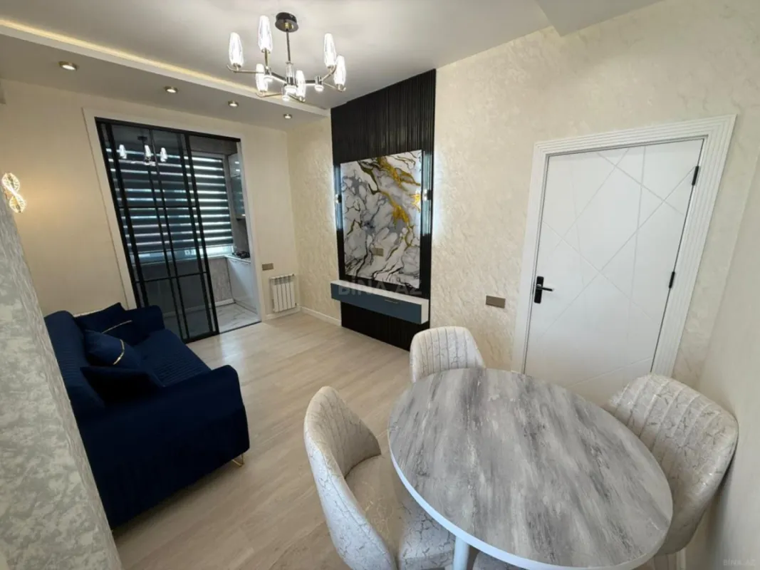 Satılır 2 otaqlı mənzil 62 m²