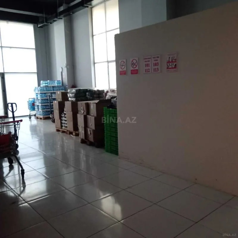 Satılır obyekt 830 m²