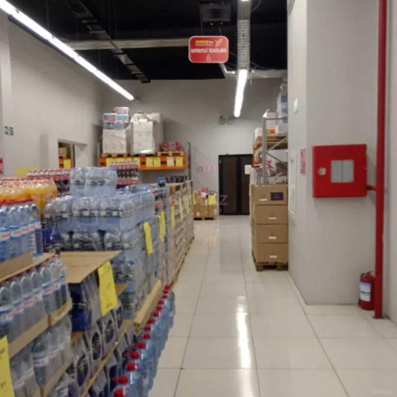 Satılır obyekt 830 m²