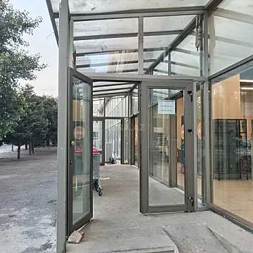 Satılır obyekt 830 m²