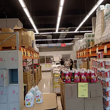 Satılır obyekt 830 m²