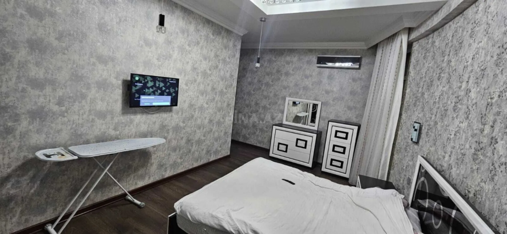 Kirayə verilir 3 otaqlı mənzil 160 m²