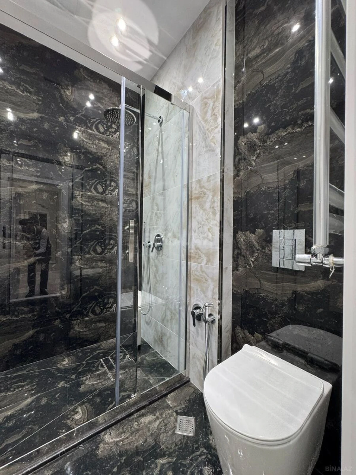 Satılır 2 otaqlı mənzil 60 m²