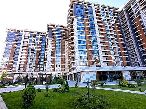 Satılır 2 otaqlı mənzil 60 m² — Bakı, Bakıxanov 2 otaq 60.00 m²