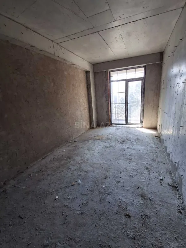 Satılır 3 otaqlı mənzil 112 m²