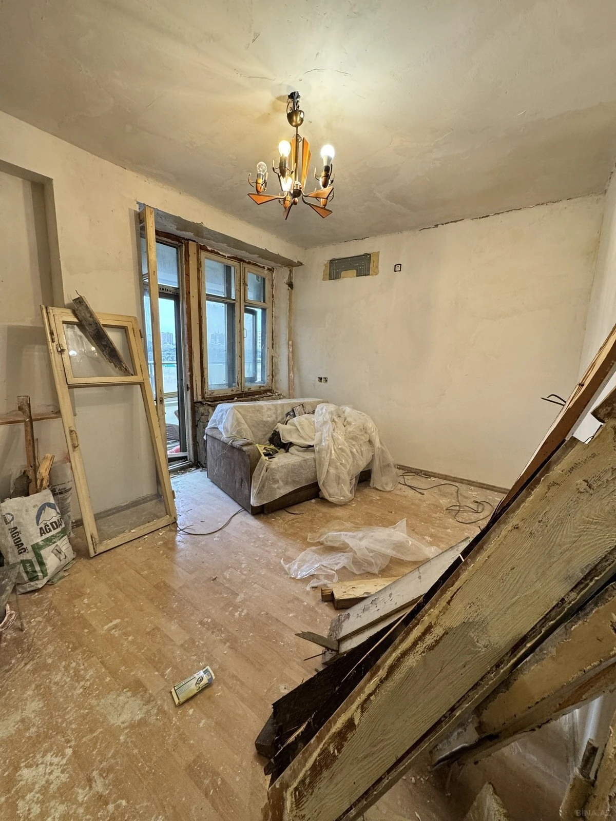 Satılır 2 otaqlı mənzil 51 m²