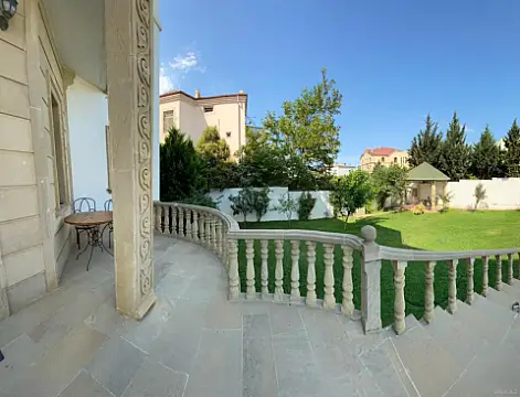 Kirayə verilir 7 otaqlı həyət evi 650 m² — Bakı, Badamdar 7 otaq 650.00 m²