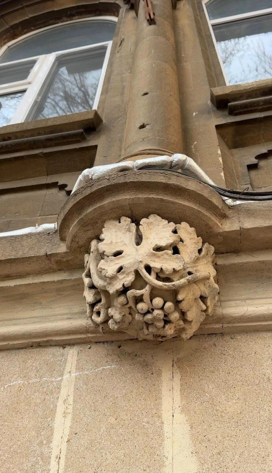 Satılır 4 otaqlı mənzil 120 m²