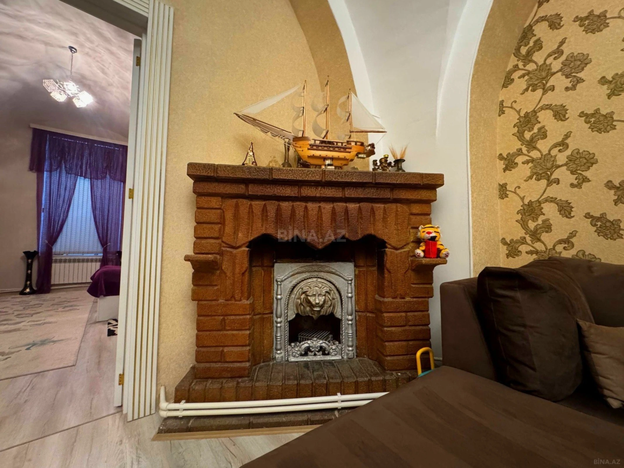 Satılır 4 otaqlı mənzil 120 m²