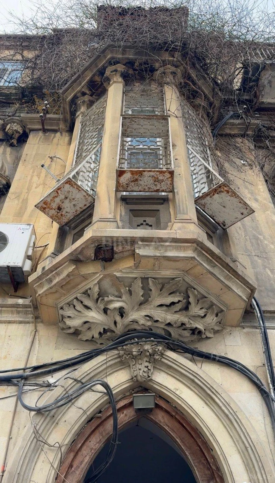 Satılır 4 otaqlı mənzil 120 m²