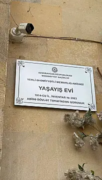 Satılır 4 otaqlı mənzil 120 m²