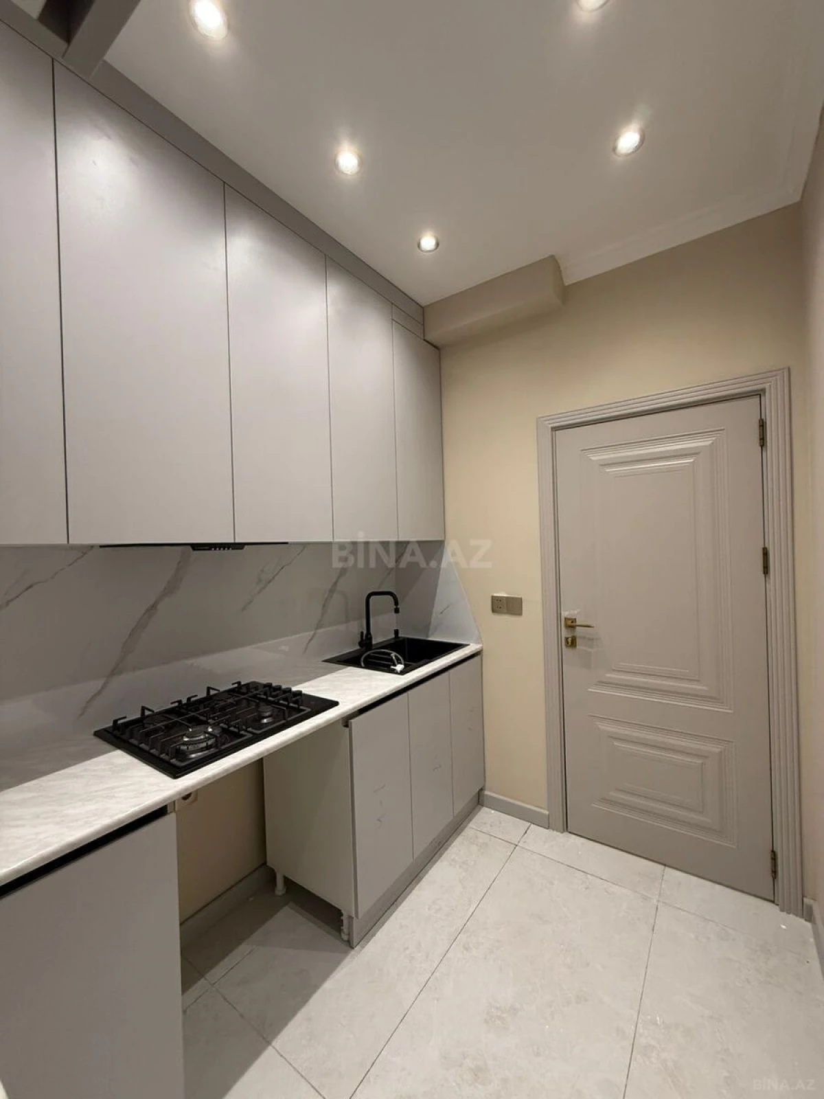 Satılır 2 otaqlı mənzil 55 m²